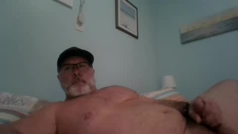 Snapshot of musclemeat41 chatting on December 1, 8:44 pm musclemeat41 online show from December 1, 8:44 pm