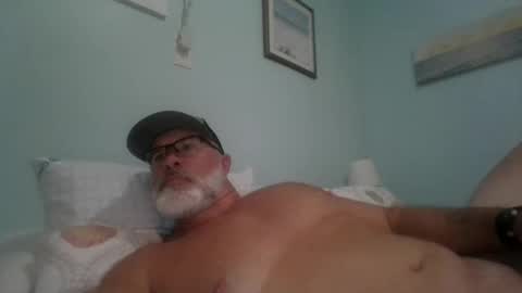 Snapshot of musclemeat41 chatting on September 22, 4:44 pm musclemeat41 online show from September 22, 4:44 pm