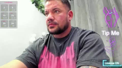 Snapshot of musclemonster31 chatting on March 2, 8:50 pm MuscleMonster31 online show from March 2, 8:50 pm