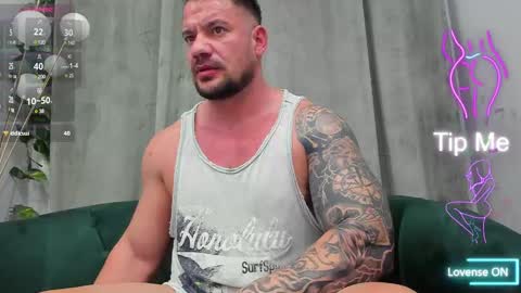 Snapshot of musclemonster31 chatting on March 7, 6:13 am MuscleMonster31 online show from March 7, 6:13 am