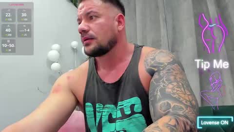 Snapshot of musclemonster31 chatting on March 3, 9:05 pm MuscleMonster31 online show from March 3, 9:05 pm