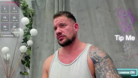 Snapshot of musclemonster31 chatting on March 10, 6:16 am MuscleMonster31 online show from March 10, 6:16 am