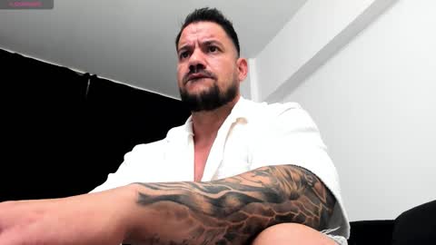 Snapshot of musclemonster31 chatting on October 6, 11:44 pm MuscleMonster31 online show from October 6, 11:44 pm