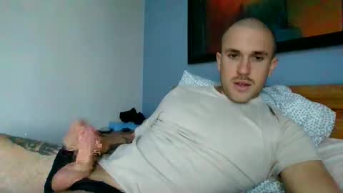 muscleshow00 online show from November 15, 12:29 pm