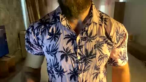 muscularjuggler online show from May 12, 1:36 am