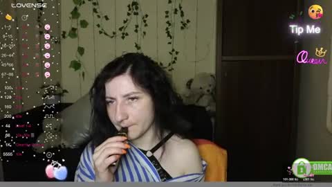 Jenya online show from June 18, 5:35 am