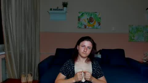 Jeneva online show from July 22, 6:21 pm