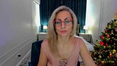 Diana online show from December 16, 11:38 am