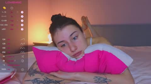 Im Marine online show from September 18, 5:28 pm