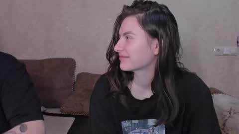 cute couple online show from February 20, 10:28 am