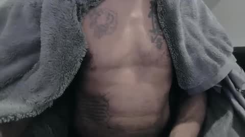 Snapshot of my432687 chatting on February 14, 1:34 am my432687 online show from February 14, 1:34 am