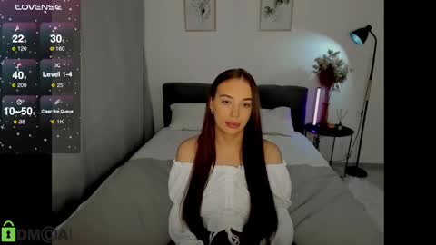 katie online show from December 7, 10:12 pm