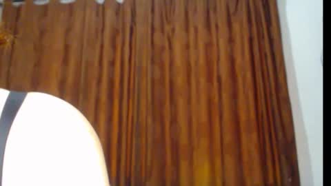     sara      i know you love me xoxox     online show from March 6, 8:52 pm