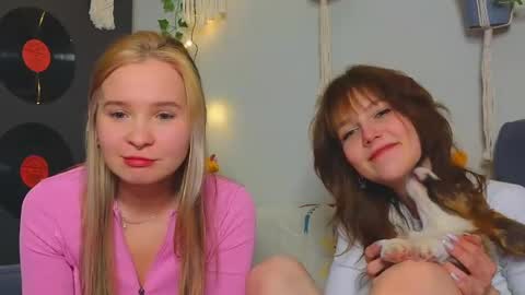  PARIS   online show from January 15, 4:32 pm