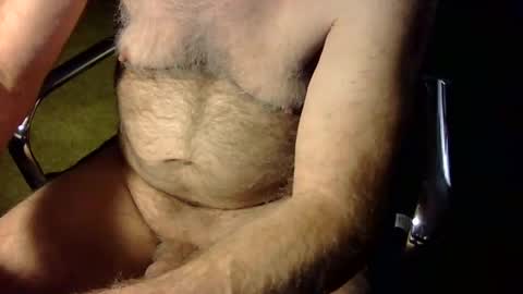 r-glenn-01 online show from November 19, 6:02 am