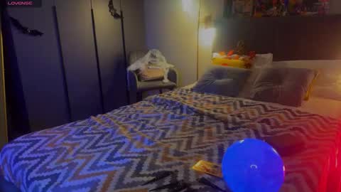 Hecate online show from October 31, 8:37 am