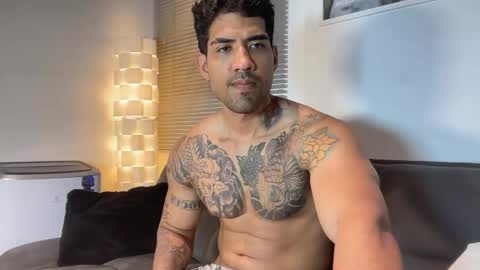 Myke esthetic online show from March 15, 11:52 pm