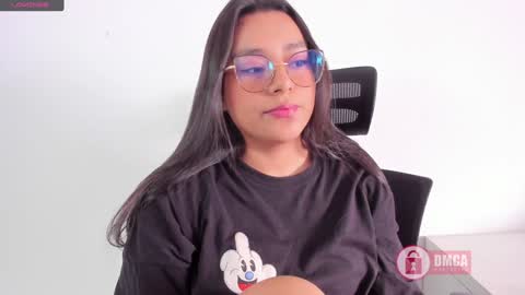 Bella online show from January 28, 3:04 pm