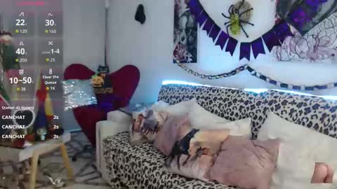 Myrna Sessions online show from October 24, 11:05 pm