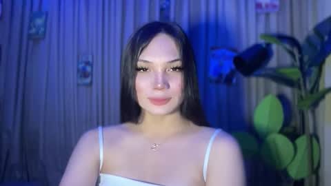 UR GIRL NEXTDOOR online show from March 5, 10:02 am