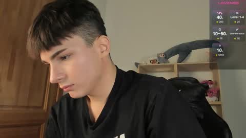 Evan Brown online show from November 23, 5:00 pm