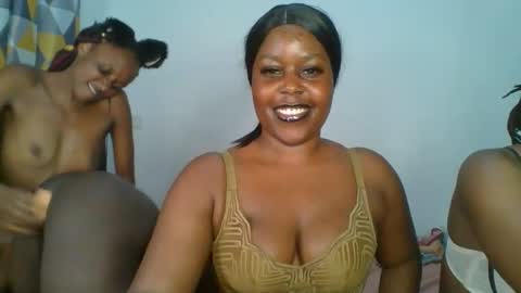Snapshot of mystic_saucy chatting on October 9, 6:57 pm mystic_saucy online show from October 9, 6:57 pm