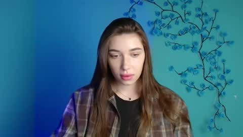 Amelia online show from May 2, 5:13 am