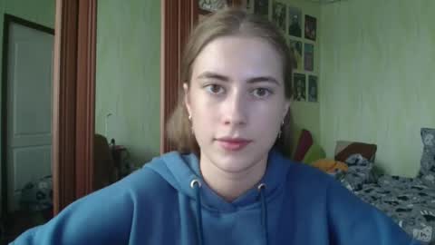 Snapshot of mysticemeli chatting on October 4, 1:09 pm Emelie online show from October 4, 1:09 pm