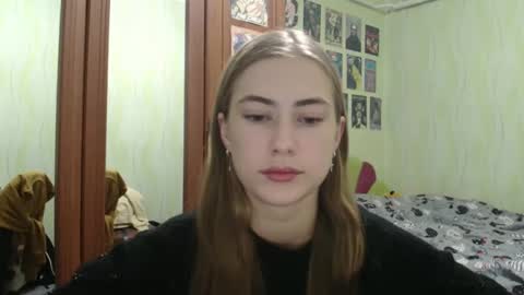 Snapshot of mysticemeli chatting on October 13, 12:12 am Emelie online show from October 13, 12:12 am