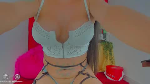   IG belladanielab online show from February 20, 4:23 am