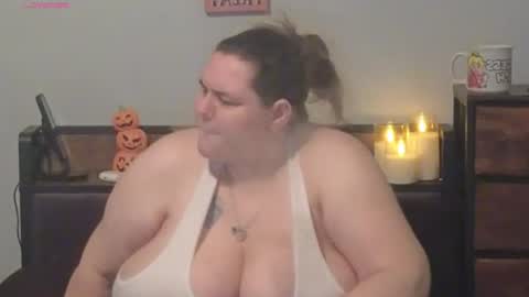 Mzjuicybootay online show from November 5, 10:50 am