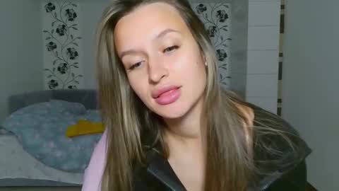 Eva online show from November 15, 6:53 pm