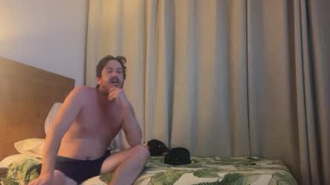 bsurfingers online show from July 3, 8:08 am