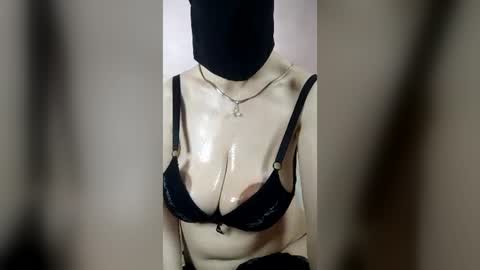nada_oh online show from June 18, 1:55 am