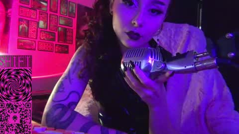 nadanadiaa online show from February 12, 8:56 pm