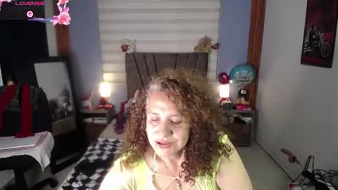 nadia_84 online show from August 2, 1:24 pm