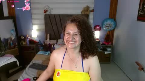 nadia_84 online show from June 23, 7:42 pm
