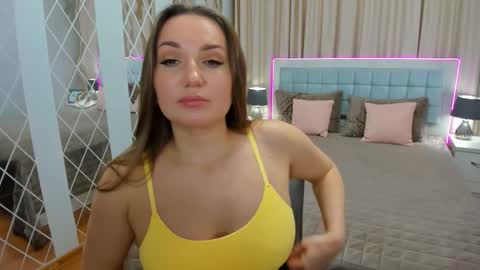 NadinGracefull online show from December 3, 7:36 pm