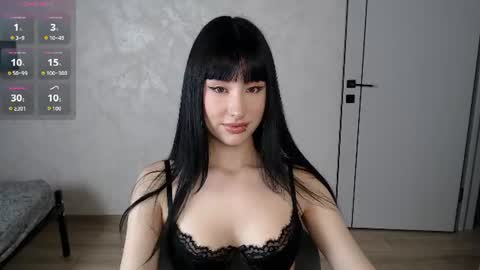 Naemi online show from July 21, 2:08 pm