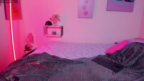 Naenia online show from March 12, 3:54 am