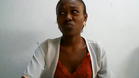 nah296652 online show from June 9, 7:52 am
