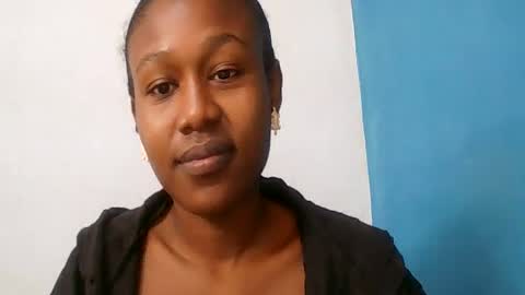 nah296652 online show from June 18, 9:14 am
