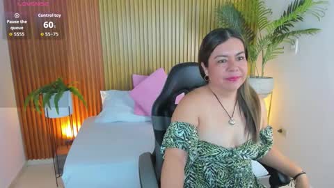 N A H I A online show from March 17, 12:21 pm