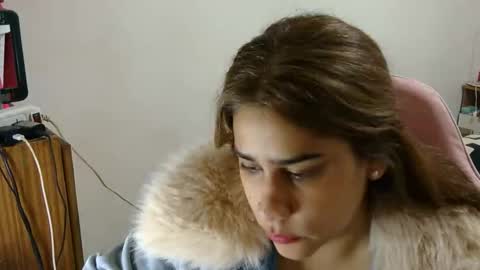 nahiarabiel online show from May 29, 6:39 pm