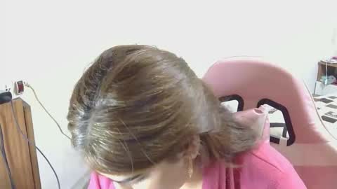 nahiarabiel online show from April 28, 6:34 pm