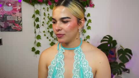 Naho  Sigueme en mis Redes Sociales Follow me on my social networks online show from May 8, 2:06 am