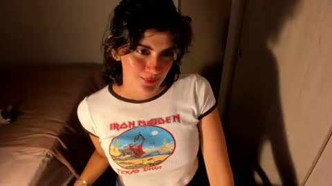 independent model online show from July 30, 1:50 am