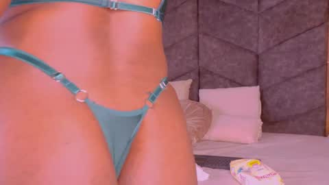  VICTORIA  online show from November 6, 8:12 pm