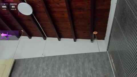   online show from January 6, 6:12 pm