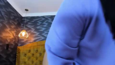 Nahomi online show from December 18, 7:25 am